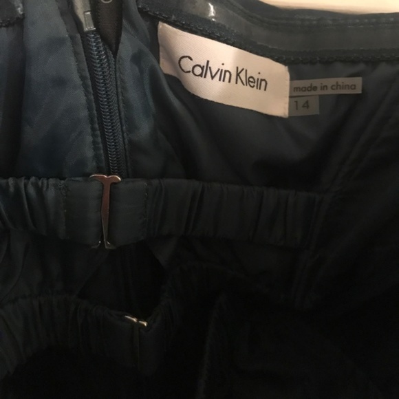 Strapless green Calvin Klein evening gown size 14 - Picture 4 of 7